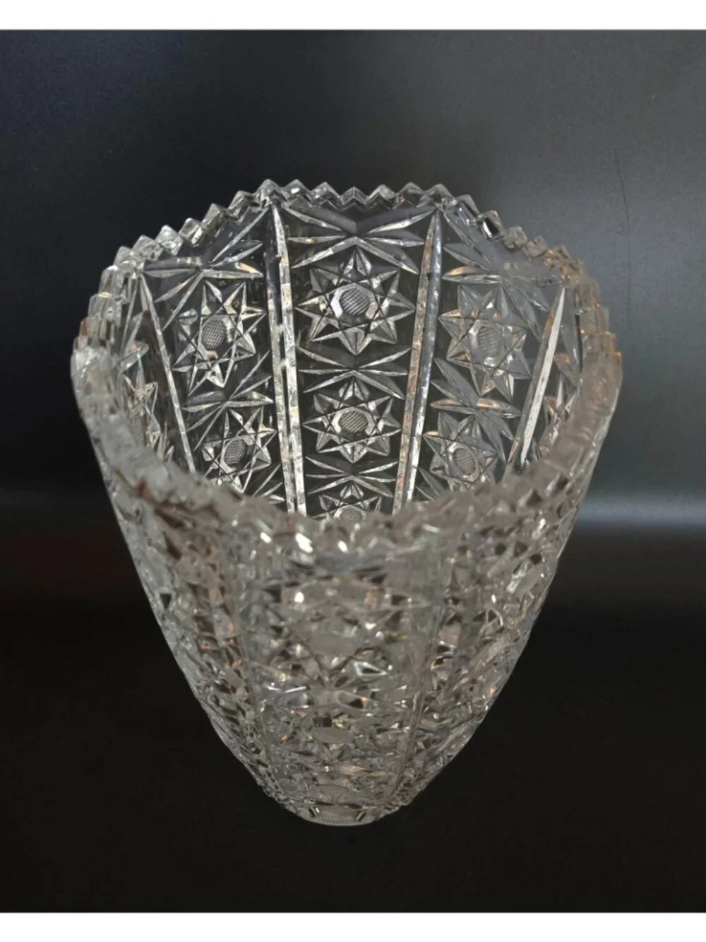 Vintag Queens Lace Bohemian Crystal Cut Glass Vase With Starburst Designs & Scal